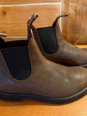 Blundstone Classic Chelsea Boots, Antique Brown, Womens 10 (Mens 8) - WORN ONCE